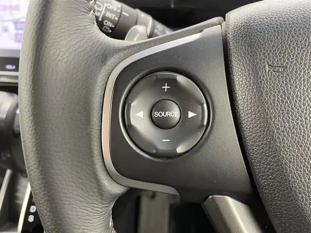 ホンダ ステップワゴン スパーダ クルスピセンシング 大分県 2015(平27)年 6.2万km ホワイトオーキッドパール 純正9インチインターナビ/フルセグTV/ーDISC/ーBluetooth/バックカメラ/ハーフレザー/両側パワースライドドア/ホンダセンシング/衝突軽減ブレーキ/先行車発進お知らせ機能/ACC先行車検知音/標識認識機能/路外逸脱抑制システム/LEDヘッドライト/無限エアロ/純正フリップダウンモニター/レーダークルーズコントロール/オートライト/純正16インチアルミホイール/純正フロアマット/ＥＴＣ/ドライブレコーダー/前席シートヒーター/横滑り防止装置