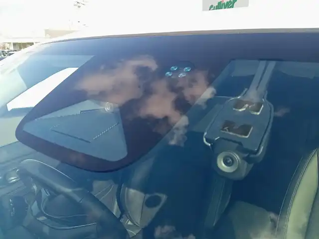 ホンダ ヴェゼル ハイブリッド e:HEV Z 福井県 2021(令3)年 1.9万km プラチナホワイトパール 純正9インチナビ/AM/FM/フルセグ/BT/USB/バックカメラ/無限エアロ/アダプティブクルーズコントロール/前後コーナーセンサー/衝突被害軽減システム/BSM/レーンキープアシスト/横滑り防止装置/ETC２．０/ワイヤレス充電/前後ドライブレコーダー/SOSボタン/前席シートヒーター/オートブレーキホールド/ハーフレザーシート/ステアリングヒーター/電動リアゲート/純正フロアマット/パドルシフト/純正18インチAW/LEDヘッドライト/スマートキー