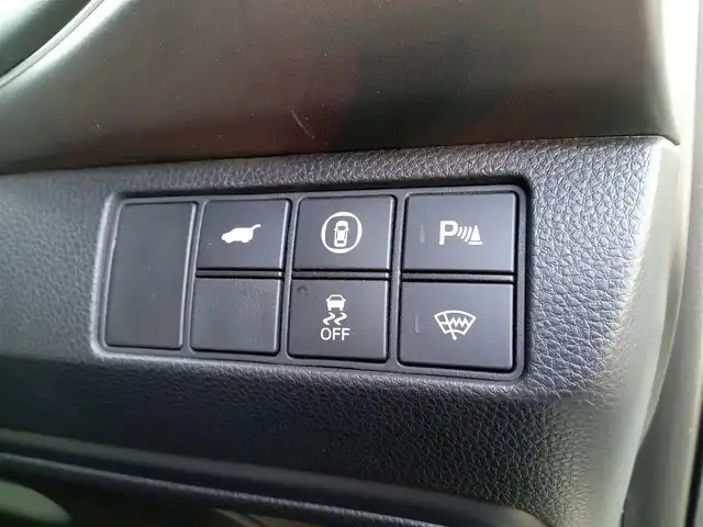 ホンダ ヴェゼル ハイブリッド e:HEV Z 福井県 2021(令3)年 1.9万km プラチナホワイトパール 純正9インチナビ/AM/FM/フルセグ/BT/USB/バックカメラ/無限エアロ/アダプティブクルーズコントロール/前後コーナーセンサー/衝突被害軽減システム/BSM/レーンキープアシスト/横滑り防止装置/ETC２．０/ワイヤレス充電/前後ドライブレコーダー/SOSボタン/前席シートヒーター/オートブレーキホールド/ハーフレザーシート/ステアリングヒーター/電動リアゲート/純正フロアマット/パドルシフト/純正18インチAW/LEDヘッドライト/スマートキー