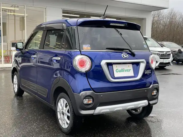 ダイハツ キャスト アクティバ X SAⅡ 青森県 2016(平28)年 5.5万km ディープブルークリスタルマイカ ４WD/純正ナビ/フルセグTV/CD/DVD/BT/バックカメラ/オートライト/前後ドラレコ/スマートキー/プッシュスタート/15インチ純正鉄ホイール付きサマータイヤ積込