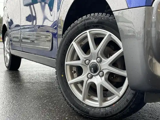 ダイハツ キャスト アクティバ X SAⅡ 青森県 2016(平28)年 5.5万km ディープブルークリスタルマイカ ４WD/純正ナビ/フルセグTV/CD/DVD/BT/バックカメラ/オートライト/前後ドラレコ/スマートキー/プッシュスタート/15インチ純正鉄ホイール付きサマータイヤ積込