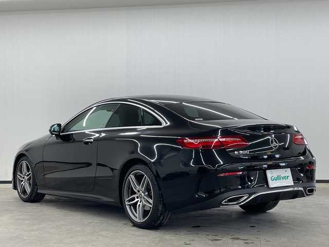 メルセデス・ベンツ Ｅ３００ クーペ スポーツ 長崎県 2018(平30)年 4.9万km オブシディアンブラック 純正メーカーナビ/・フルセグ/・Bluetooth/全方位モニター/サンルーフ/前席パワーシート（D席メモリ付）/前席エアーシート/前席シートヒーター/アクティブブレーキアシスト/ヘッドアップディスプレイ/純正ドラレコ（前方）/純正ETC/LEDヘッドライト/クルーズコントロール/スマートキー/純正19インチアルミ/電動リアゲート/道路標識アシスト/アテンションアシスト/パドルシフト/ステアリングリモコン/フォグ/電格ウィンカーミラー