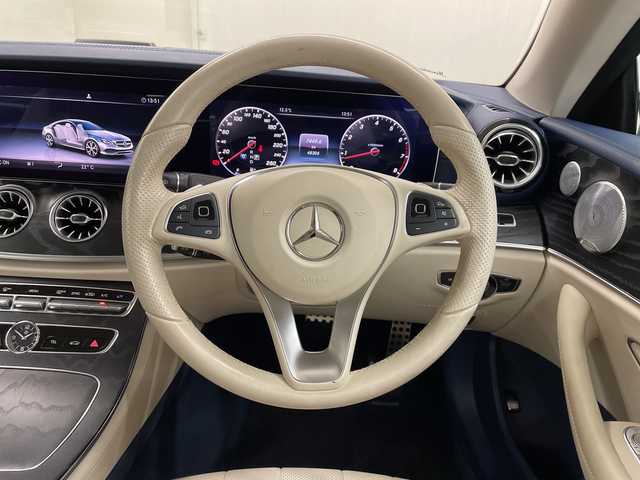 メルセデス・ベンツ Ｅ３００ クーペ スポーツ 長崎県 2018(平30)年 4.9万km オブシディアンブラック 純正メーカーナビ/・フルセグ/・Bluetooth/全方位モニター/サンルーフ/前席パワーシート（D席メモリ付）/前席エアーシート/前席シートヒーター/アクティブブレーキアシスト/ヘッドアップディスプレイ/純正ドラレコ（前方）/純正ETC/LEDヘッドライト/クルーズコントロール/スマートキー/純正19インチアルミ/電動リアゲート/道路標識アシスト/アテンションアシスト/パドルシフト/ステアリングリモコン/フォグ/電格ウィンカーミラー