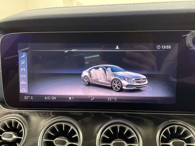 メルセデス・ベンツ Ｅ３００ クーペ スポーツ 長崎県 2018(平30)年 4.9万km オブシディアンブラック 純正メーカーナビ/・フルセグ/・Bluetooth/全方位モニター/サンルーフ/前席パワーシート（D席メモリ付）/前席エアーシート/前席シートヒーター/アクティブブレーキアシスト/ヘッドアップディスプレイ/純正ドラレコ（前方）/純正ETC/LEDヘッドライト/クルーズコントロール/スマートキー/純正19インチアルミ/電動リアゲート/道路標識アシスト/アテンションアシスト/パドルシフト/ステアリングリモコン/フォグ/電格ウィンカーミラー