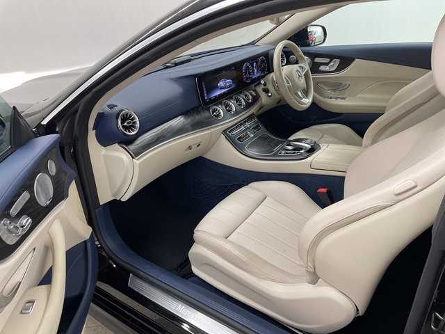 メルセデス・ベンツ Ｅ３００ クーペ スポーツ 長崎県 2018(平30)年 4.9万km オブシディアンブラック 純正メーカーナビ/・フルセグ/・Bluetooth/全方位モニター/サンルーフ/前席パワーシート（D席メモリ付）/前席エアーシート/前席シートヒーター/アクティブブレーキアシスト/ヘッドアップディスプレイ/純正ドラレコ（前方）/純正ETC/LEDヘッドライト/クルーズコントロール/スマートキー/純正19インチアルミ/電動リアゲート/道路標識アシスト/アテンションアシスト/パドルシフト/ステアリングリモコン/フォグ/電格ウィンカーミラー