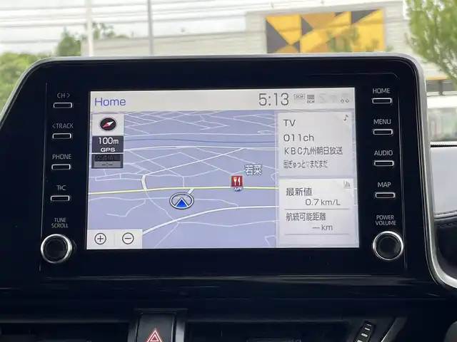 トヨタ Ｃ－ＨＲ S－T GRスポーツ 福岡県 2020(令2)年 2.2万km ホワイトパールクリスタルシャイン ナビ機能付き純正ディスプレイオーディオ/（AM/FM/USB/BT/フルセグ/Apple CarPlay/Android Auto）/フロント・サイド・バック・全方位カメラ/レーダークルーズコントロール/プリクラッシュセーフティ/ブラインドスポットモニター/GR専用フロアマット/GR専用ハーフレザーシート/D+N席シートヒーター/前後ドライブレコーダー/ETC/純正19インチアルミホイール/オートライト/オートハイビーム/LEDヘッドライト/フォグランプ/ステアリングスイッチ/テレビキャンセラー/電動パーキングブレーキ/オートホールド/プッシュスタート/スマートキー/オート電動格納ミラー/W+カーテンエアバッグ/DUALオートエアコン/ISO FIX/取扱説明書・記録簿