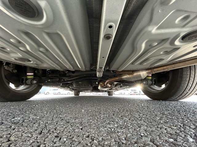 トヨタ ノア ハイブリッド S－Z 千葉県 2022(令4)年 3.3万km ホワイトパールクリスタルシャイン モデリスタエアロ/シグネチャーイルミブレード/フロントグリルキッド/リアイルミルーフスポイラー/純正10.5インチディスプレイオーディオナビプラス/フルセグTV/TVキャンセラー/純正オプションディスクチェンジャー/CD/DVD再生/Bluetooth/USB/HDMI接続/ビルトインETC2.0/TZドライブレコーダー/バックカメラ/AC100V/シートヒーター/両側パワースライドドア/ハーフレザーシート/純正17インチアルミホイール/純正フロアマット/トヨタセーフティセンス/レーダークルーズコントロール/レーンディパーチャーアラート/プリクラッシュセーフティ/パーキングサポートブレーキ/プロアクティブドライビングアシスト/ロードサインアシスト/オートブレーキホールド