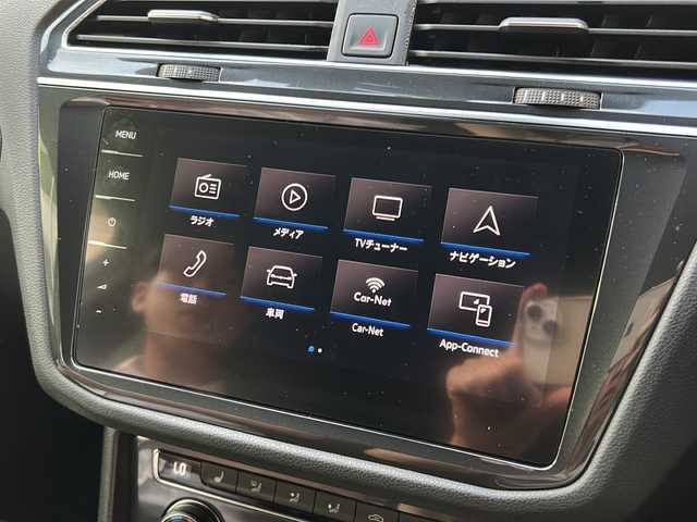 フォルクスワーゲン ティグアン TDI 4モーション Rライン ブラックスタイル 兵庫県 2018(平30)年 8.4万km ディープブラックパールエフェクト ワンオーナー/純正メーカーナビ/ Bluetooth/USB/AppleCarPlay/AndroidAuto/全方位カメラ/４WD/MTモード付AT/純正ビルトインETC2.0/電動リアゲート/ルーフレール/パワーシート（D席）/シートヒーター（D+N席）/シートメモリ/ヘッドアップディスプレイ/ブラインドスポットモニター/オートブレーキホールド/アイドリングストップ/アンチロック・ブレーキ・システム/レーンキープアシスト/パーキングアシスト/前後コーナーセンサー/横滑り防止装置/盗難防止装置/衝突被害軽減システム/パワーウィンドウ/パワーステアリング/純正フロアマット/純正アルミホイール/LEDヘッドライト/エアバッグ（W+サイド）/カーテンエアバッグ/スペアキー（1本）/保証書/取扱説明書