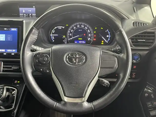 トヨタ エスクァイア ハイブリッド Gi プレミアムパッケージ ブラックテーラード 大阪府 2020(令2)年 4.1万km スパークリングブラックパールクリスタルシャイン 純正9incナビ(フルセグ/DVD再生/Bluetooth) バックカメラ 後席モニター ETC 両側パワースライドドア ハーフレザー シートヒーター 衝突軽減 トヨタセーフティセンス 前後ドラレコ