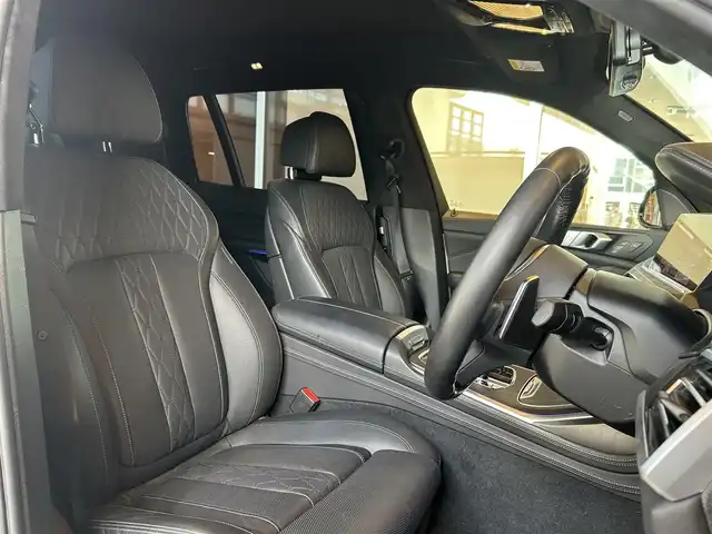 ＢＭＷ Ｘ７ xDrive35d Mスポーツ 宮城県 2020(令2)年 3.7万km ミネラルホワイト ウェルネスパッケージ/2列目コンフォートシート/スカイラウンジパノラマサンルーフ/harman/kardonサウンドシステム/アクティブクルーズコントロール/レーンチェンジウォーニング/レーンキープアシスト/ヘッドアップディスプレイ/iDriveナビゲーションシステム/フルセグTV/トップビューカメラ/レーザーライトLEDヘッドライト/ブラックレザーシート/シートベンチレーション/シートヒーター/メモリ機能付きパワーシート/純正22インチAW/ブルーブレーキキャリパー/コンフォートアクセス/パワーバックドア/ステアリングヒーター/ステアリングスイッチ/置くだけ充電機能/温冷機能付きカップホルダー