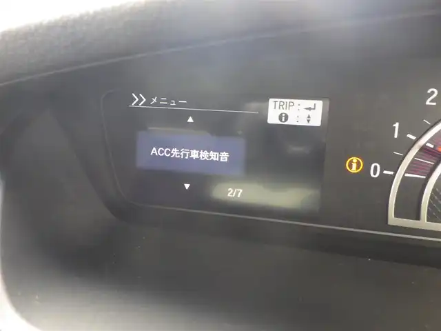 ホンダ Ｎ ＢＯＸ カスタム G L ホンダセンシング 千葉県 2018(平30)年 6万km プラチナホワイトパール ホンダセンシング/・衝突軽減ブレーキ（CMBS）/・車線維持支援システム（LKAS）/・アダプティブクルーズコントロール（ACC）/・後方誤発進抑制機能/・誤発進抑制機能/左パワースライドドア/右イージークローザードア/ハーフレザーシート/社外SDナビ/地デジTV/【DVD/CD再生機能　Bluetooth接続】/バックカメラ/ステアリングスイッチ/ETC/LEDヘッドライト/フォグライト/ウインカーミラー/純正14インチアルミホイル/サイド/カーテンエアバッグ/Honda スマートキー