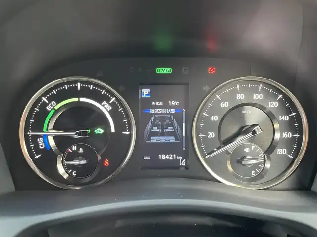 トヨタ アルファードハイブリット エグゼクティブ ラウンジ S 道央・札幌 2020(令2)年 1.9万km ブラック 登録時走行距離　18421km/　4　W　D　/純正メモリナビ(AM/FM/BT)/フルセグテレビ(走行中視聴可)/全方位モニター/ウィンカーミラー/ルーフカラーイルミネーション/キャプテンシート/クルーズコントロール(追従走行あり)/純正フリップダウンモニター/ドアバイザー/プッシュスタート/両側パワースライドドア/ビルトインETC/シートメモリ/ステアリングスイッチ/ステアリングヒーター/オートブレーキホールド/ルームミラーモニター/後席オットマン/キャプテンシート/コーナーセンサー/シートヒーター/フォグランプ/エンジンスターター