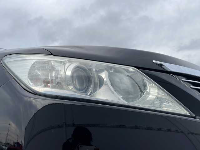 トヨタ カムリ ハイブリット 岩手県 2011(平23)年 12.9万km 紺 純正ナビ　バックカメラ　フルセグ　Ｂｌｕｅｔｏｏｔｈ　ＣＤ／ＤＶＤ再生　ビルドインＥＴＣ　ＬＥＤヘッドライト　盗難防止システム　衝突安全ボディー　フロントエアロパーツ　スマートキー　１８インチＡＷ