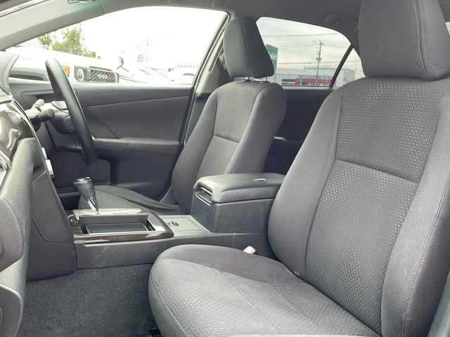 トヨタ カムリ ハイブリット 岩手県 2011(平23)年 12.9万km 紺 純正ナビ　バックカメラ　フルセグ　Ｂｌｕｅｔｏｏｔｈ　ＣＤ／ＤＶＤ再生　ビルドインＥＴＣ　ＬＥＤヘッドライト　盗難防止システム　衝突安全ボディー　フロントエアロパーツ　スマートキー　１８インチＡＷ