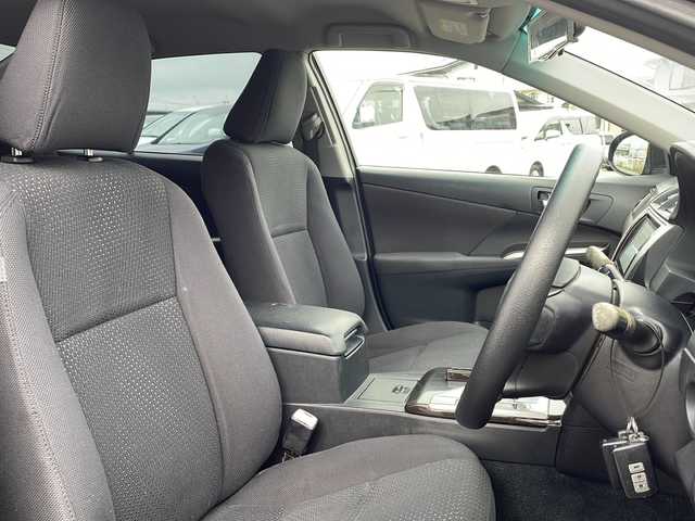 トヨタ カムリ ハイブリット 岩手県 2011(平23)年 12.9万km 紺 純正ナビ　バックカメラ　フルセグ　Ｂｌｕｅｔｏｏｔｈ　ＣＤ／ＤＶＤ再生　ビルドインＥＴＣ　ＬＥＤヘッドライト　盗難防止システム　衝突安全ボディー　フロントエアロパーツ　スマートキー　１８インチＡＷ