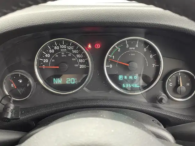 クライスラー・ジープ ジープ ラングラー アンリミテッド スポーツ 岡山県 2018(平30)年 6.4万km ブラック ＡＬＰＩＮＥ製ナビ（ＥＸ９Ｚ）/クルーズコントロール/フルセグ/Ｂｌｕｅｔｏｏｔｈ/ダウンヒルアシスト/純正マット/ＭＴモード付ＡＴ/ＥＴＣ/バックカメラ/純正ＡＷ/社外LEDバルブ/トランクマット/ESC