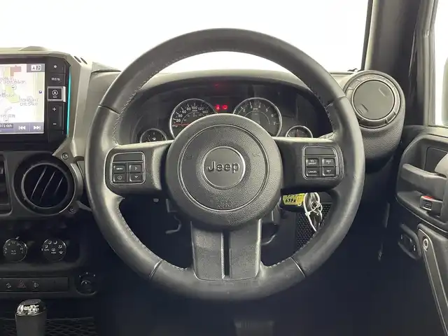 クライスラー・ジープ ジープ ラングラー アンリミテッド スポーツ 岡山県 2018(平30)年 6.4万km ブラック ＡＬＰＩＮＥ製ナビ（ＥＸ９Ｚ）/クルーズコントロール/フルセグ/Ｂｌｕｅｔｏｏｔｈ/ダウンヒルアシスト/純正マット/ＭＴモード付ＡＴ/ＥＴＣ/バックカメラ/純正ＡＷ/社外LEDバルブ/トランクマット/ESC