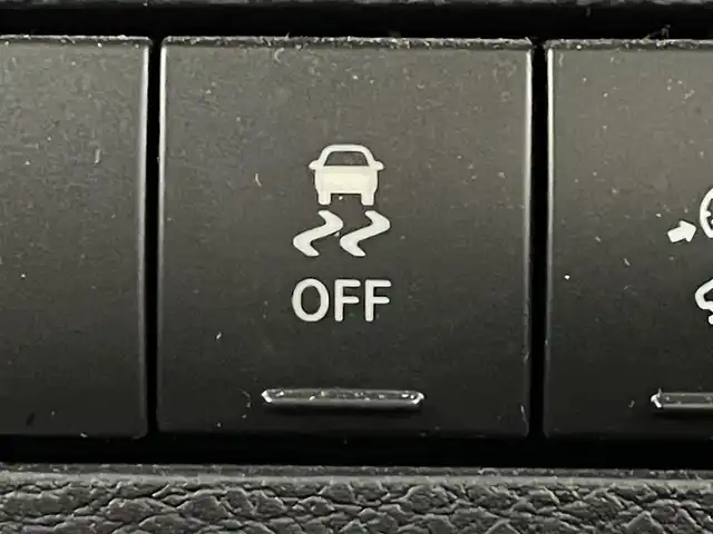 クライスラー・ジープ ジープ ラングラー アンリミテッド スポーツ 岡山県 2018(平30)年 6.4万km ブラック ＡＬＰＩＮＥ製ナビ（ＥＸ９Ｚ）/クルーズコントロール/フルセグ/Ｂｌｕｅｔｏｏｔｈ/ダウンヒルアシスト/純正マット/ＭＴモード付ＡＴ/ＥＴＣ/バックカメラ/純正ＡＷ/社外LEDバルブ/トランクマット/ESC