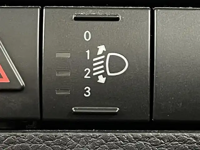 クライスラー・ジープ ジープ ラングラー アンリミテッド スポーツ 岡山県 2018(平30)年 6.4万km ブラック ＡＬＰＩＮＥ製ナビ（ＥＸ９Ｚ）/クルーズコントロール/フルセグ/Ｂｌｕｅｔｏｏｔｈ/ダウンヒルアシスト/純正マット/ＭＴモード付ＡＴ/ＥＴＣ/バックカメラ/純正ＡＷ/社外LEDバルブ/トランクマット/ESC