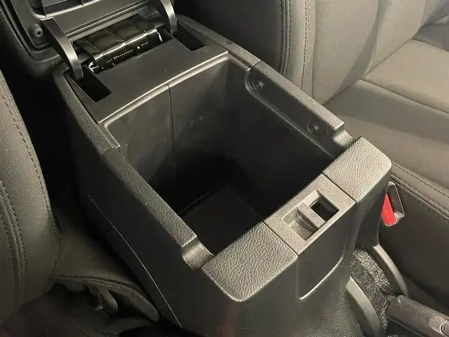 クライスラー・ジープ ジープ ラングラー アンリミテッド スポーツ 岡山県 2018(平30)年 6.4万km ブラック ＡＬＰＩＮＥ製ナビ（ＥＸ９Ｚ）/クルーズコントロール/フルセグ/Ｂｌｕｅｔｏｏｔｈ/ダウンヒルアシスト/純正マット/ＭＴモード付ＡＴ/ＥＴＣ/バックカメラ/純正ＡＷ/社外LEDバルブ/トランクマット/ESC