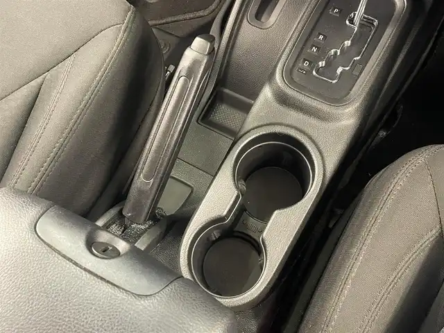 クライスラー・ジープ ジープ ラングラー アンリミテッド スポーツ 岡山県 2018(平30)年 6.4万km ブラック ＡＬＰＩＮＥ製ナビ（ＥＸ９Ｚ）/クルーズコントロール/フルセグ/Ｂｌｕｅｔｏｏｔｈ/ダウンヒルアシスト/純正マット/ＭＴモード付ＡＴ/ＥＴＣ/バックカメラ/純正ＡＷ/社外LEDバルブ/トランクマット/ESC