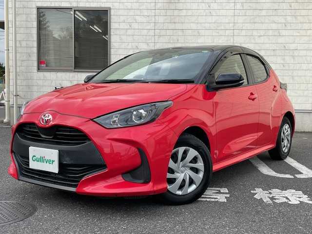 トヨタ ヤリス X 埼玉県 2023(令5)年 0.7万km ブラック/コーラルクリスタルシャイン ワンオーナー/Toyota Safety Sense/   ・プリクラッシュセーフティ/   ・レーンディパーチャーアラート/   ・ロードサインアシスト/   ・オートマチックハイビーム/   ・レーダークルーズコントロール/   ・先行車発進告知機能/純正T-Connectナビ/　DTV/BT/Apple CarPlay/バックカメラ/前後社外ドライブレコーダー（型式：TZ-DR210）/プッシュスタート/スマートキー/スペアキー×1/ビルトインETC/純正フロアマット