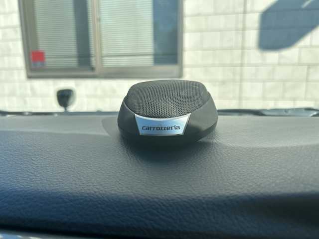 トヨタ ハイラックス サーフ SSR－X LTD 埼玉県 2007(平19)年 14.4万km ブラック ＥＴＣ　/バックカメラ　/純正フロア　/純オーディオ　/ＦＭ／ＡＭ／ＴＶ／ＡＵＸ／ＢＴ／ＳＤ／ＣＤ／ＤＶＤ　/４ＷＤ　/ＬＥＤライト　/センターデフロック　/カロゼリアオーディオ　/レーダー探知機/ルーフレール/社外ナビ/17インチ社外アルミホイール/スペアキー3本/保証書　/取扱説明書