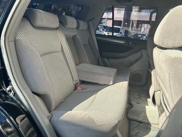 トヨタ ハイラックス サーフ SSR－X LTD 埼玉県 2007(平19)年 14.4万km ブラック ＥＴＣ　/バックカメラ　/純正フロア　/純オーディオ　/ＦＭ／ＡＭ／ＴＶ／ＡＵＸ／ＢＴ／ＳＤ／ＣＤ／ＤＶＤ　/４ＷＤ　/ＬＥＤライト　/センターデフロック　/カロゼリアオーディオ　/レーダー探知機/ルーフレール/社外ナビ/17インチ社外アルミホイール/スペアキー3本/保証書　/取扱説明書