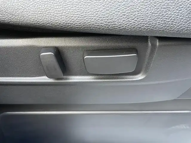 三菱 デリカＤ：５ P 東京都 2023(令5)年 0.1千km ホワイトダイヤモンド 純正10型ナビ /両側パワースライドドア/レーダークルーズコントロール /オートマチックハイビーム /衝突被害軽減ブレーキ /車線逸脱警報システム /誤発進抑制機能 /後側方車両検知警報システム /後退時車両検知/プッシュエンジンスタート/スマートキー/保証書＆取説