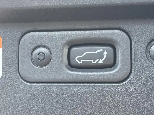 三菱 デリカＤ：５ P 東京都 2023(令5)年 0.1千km ホワイトダイヤモンド 純正10型ナビ /両側パワースライドドア/レーダークルーズコントロール /オートマチックハイビーム /衝突被害軽減ブレーキ /車線逸脱警報システム /誤発進抑制機能 /後側方車両検知警報システム /後退時車両検知/プッシュエンジンスタート/スマートキー/保証書＆取説