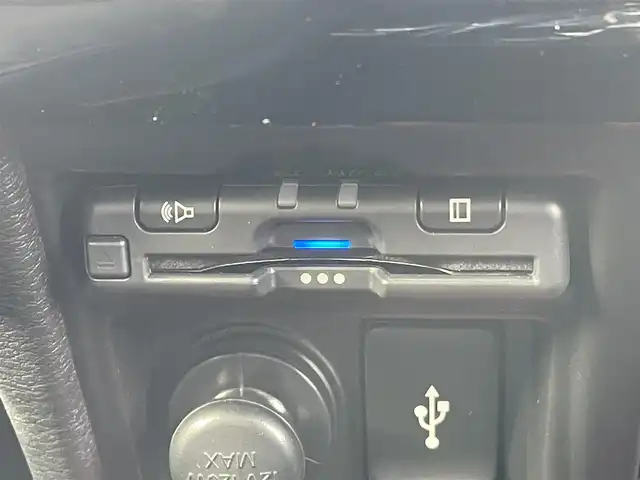 三菱 デリカＤ：５ P 東京都 2023(令5)年 0.1千km ホワイトダイヤモンド 純正10型ナビ /両側パワースライドドア/レーダークルーズコントロール /オートマチックハイビーム /衝突被害軽減ブレーキ /車線逸脱警報システム /誤発進抑制機能 /後側方車両検知警報システム /後退時車両検知/プッシュエンジンスタート/スマートキー/保証書＆取説