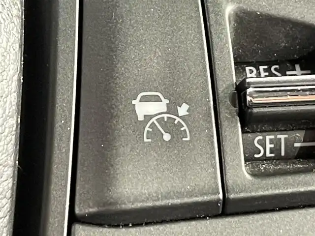 スズキ クロスビー HYBRID MZ 愛知県 2020(令2)年 4.8万km バーニングレッドパールメタリック/ブラック2トーン ナビ/衝突軽減ブレーキ/レーダークルーズコントロール/シートヒーター/LEDヘッドライト/ETC/Bluetooth/コーナーセンサー/レーンキープアシスト/オートハイビーム/プッシュスタート/スマートキー/CD/DVD再生/アイドリングストップ/ミュージックサーバー/純正フロアマット/純正アルミホイール/オートライト/禁煙車/2トーンカラー/パドルシフト/ウィンカーミラー/電動格納ミラー/フォグランプ/ISOFIX/シートバックテーブル/オートエアコン/横滑り防止装置/盗難警報装着車