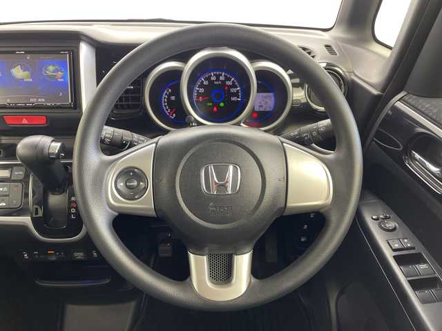 ホンダ Ｎ ＢＯＸ カスタムG SSブラックスタイル 愛知県 2016(平28)年 4.8万km プレミアムホワイトパールⅡ 社外ナビ/・ワンセグ/・Ｂｌｕｅｔｏｏｔｈ/・ＤＶＤ/ＣＤ/バックカメラ/両側パワースライドドア/シートヒーター/シーケンシャルウィンカー/社外ミラー/アイドリングストップ/スペアキー