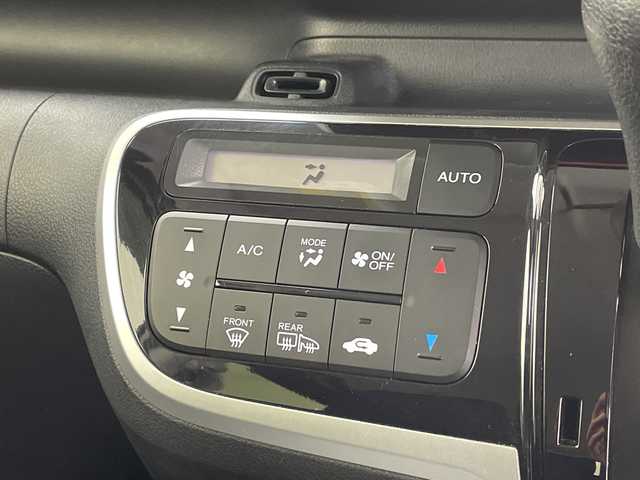 ホンダ Ｎ ＢＯＸ カスタムG SSブラックスタイル 愛知県 2016(平28)年 4.8万km プレミアムホワイトパールⅡ 社外ナビ/・ワンセグ/・Ｂｌｕｅｔｏｏｔｈ/・ＤＶＤ/ＣＤ/バックカメラ/両側パワースライドドア/シートヒーター/シーケンシャルウィンカー/社外ミラー/アイドリングストップ/スペアキー