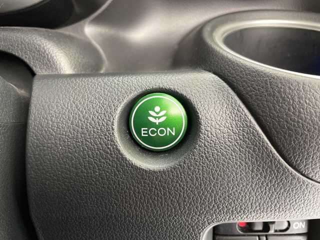 ホンダ Ｎ ＢＯＸ カスタムG SSブラックスタイル 愛知県 2016(平28)年 4.8万km プレミアムホワイトパールⅡ 社外ナビ/・ワンセグ/・Ｂｌｕｅｔｏｏｔｈ/・ＤＶＤ/ＣＤ/バックカメラ/両側パワースライドドア/シートヒーター/シーケンシャルウィンカー/社外ミラー/アイドリングストップ/スペアキー