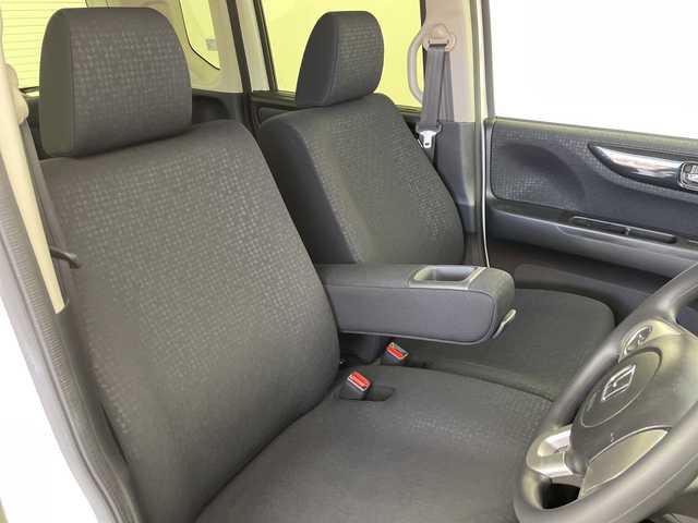 ホンダ Ｎ ＢＯＸ カスタムG SSブラックスタイル 愛知県 2016(平28)年 4.8万km プレミアムホワイトパールⅡ 社外ナビ/・ワンセグ/・Ｂｌｕｅｔｏｏｔｈ/・ＤＶＤ/ＣＤ/バックカメラ/両側パワースライドドア/シートヒーター/シーケンシャルウィンカー/社外ミラー/アイドリングストップ/スペアキー