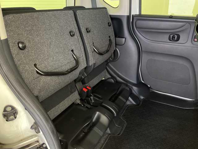 ホンダ Ｎ ＢＯＸ カスタムG SSブラックスタイル 愛知県 2016(平28)年 4.8万km プレミアムホワイトパールⅡ 社外ナビ/・ワンセグ/・Ｂｌｕｅｔｏｏｔｈ/・ＤＶＤ/ＣＤ/バックカメラ/両側パワースライドドア/シートヒーター/シーケンシャルウィンカー/社外ミラー/アイドリングストップ/スペアキー