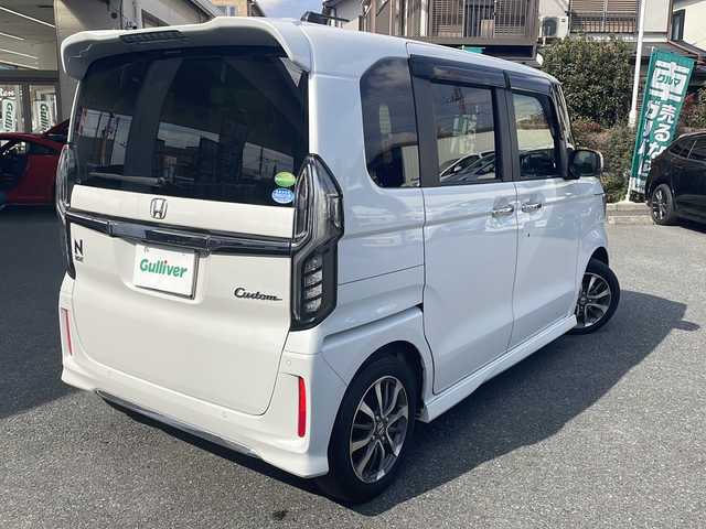 ホンダ Ｎ ＢＯＸ カスタム L 埼玉県 2021(令3)年 3.2万km プラチナホワイトパール Honda SENSING/衝突被害軽減ブレーキ/ACC/レーンアシスト/クリアランスソナー/社外ナビ/・AM/FM/CD/DVD/BT/USB/フルセグTV/片側パワースライドドア/前席シートヒーター/LEDヘッドライト/フォグランプ/ウインカーミラー/前後ドライブレコーダー/プッシュスタート/スマートキー/取扱説明書