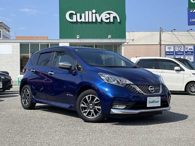 日産 ノート e－パワーオーテック 石川県 2020(令2)年 2.1万km オーロラフレアブルーパール 純正ナビ　（MJ320D-M)/【AM/FM/CD/DVD/フルセグ/BluetoothAudio/SD】　バックカメラ　/前後ドラレコ（DH5-D)/ＥＴＣ２．０　/ＬＥＤヘッドライト　/前後コーナーセンサー　/衝突軽減装置/純正フロアマット　/純正ＡＵＴＥＣＨアルミホイール　　/スマートキー