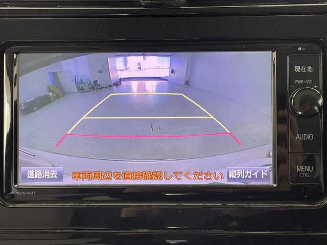 トヨタ プリウス S ツーリングセレクション 大阪府 2016(平28)年 6万km ホワイトパールクリスタルシャイン 禁煙車/モデリスタエアロ/トヨタセーフティーセンス/　・プリクラッシュセーフティ/　・レーダークルーズコントロール/　・レーンディパーチャーアラート/　・オートマチックハイビーム/純正ナビ/　（Bluetooth/CD/DVD）/フルセグTV/バックカメラ/合皮シート/シートヒーター/LEDヘッドライト/オートライト/フォグランプ/純正17インチアルミホイール/純正フロアマット/コーナーセンサー/スマートキー/ETC