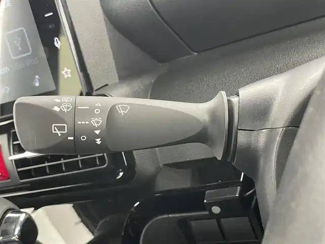 ダイハツ タント カスタム X 埼玉県 2023(令5)年 0.9万km ブラックマイカメタリック/シャイニングホワイトパール 純正9インチスマホ連携ディスプレイオーディオ/ フルセグTV Bluetooth 外部接続端子：USB/HDMI/スマートクルーズパック/レーンキープコントロール/アダプティブクルーズコントロール/スマートアシスト/衝突回避支援ブレーキ機能/衝突警報機能/ブレーキ制御付誤発進抑制機能（前後）/車線逸脱抑制制御機能/車線逸脱警報機能/路側逸脱警報機能/ふらつき警報/ドライブアシストイルミネーション/スマートパノラマパーキングパック/スマートパノラマパーキングアシスト/ステアリングスイッチ（パノラマモニター及び駐車支援用）/ヒーテッドドアミラー/両側パワースライドドア/ビルトインETC2.0/オールシーズンタイヤ（Vector 4Seasons）/純正14インチAW