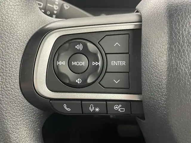 ダイハツ タント カスタム X 埼玉県 2023(令5)年 0.9万km ブラックマイカメタリック/シャイニングホワイトパール 純正9インチスマホ連携ディスプレイオーディオ/ フルセグTV Bluetooth 外部接続端子：USB/HDMI/スマートクルーズパック/レーンキープコントロール/アダプティブクルーズコントロール/スマートアシスト/衝突回避支援ブレーキ機能/衝突警報機能/ブレーキ制御付誤発進抑制機能（前後）/車線逸脱抑制制御機能/車線逸脱警報機能/路側逸脱警報機能/ふらつき警報/ドライブアシストイルミネーション/スマートパノラマパーキングパック/スマートパノラマパーキングアシスト/ステアリングスイッチ（パノラマモニター及び駐車支援用）/ヒーテッドドアミラー/両側パワースライドドア/ビルトインETC2.0/オールシーズンタイヤ（Vector 4Seasons）/純正14インチAW