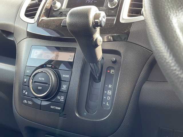 スズキ ソリオ G4 新潟県 2013(平25)年 7.8万km ブルーイッシュブラックパール3 4WD/CD/AUX/USB/バックカメラ/片側パワースライドドア/ステアリングスイッチ/運転席シートヒーター /スマートキー/プッシュスタート/純正15インチアルミホイール/社外15インチAW冬タイヤ車載