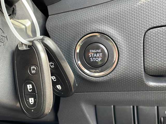 スズキ ソリオ G4 新潟県 2013(平25)年 7.8万km ブルーイッシュブラックパール3 4WD/CD/AUX/USB/バックカメラ/片側パワースライドドア/ステアリングスイッチ/運転席シートヒーター /スマートキー/プッシュスタート/純正15インチアルミホイール/社外15インチAW冬タイヤ車載