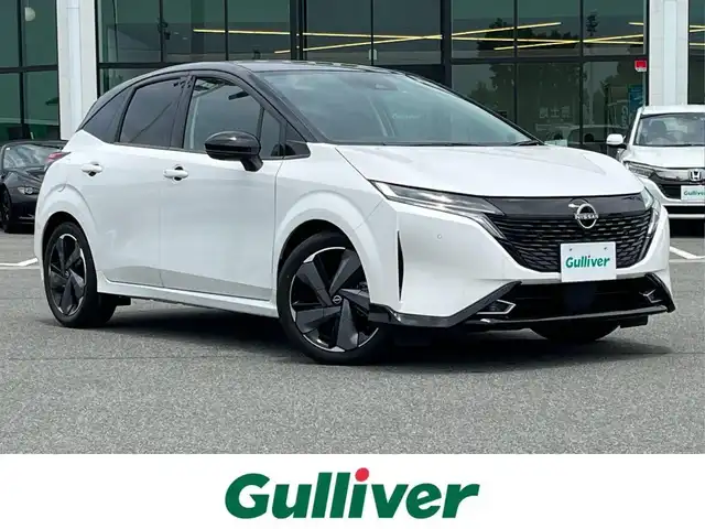 日産 オーラ G レザーエディション 奈良県 2022(令4)年 2.7万km ピュアホワイトパール / スーパーブラック 2トーン 社外ナビ　/フルセグ　/ＤＶＤ　/Ｂｌｕｅｔｏｏｔｈ　/全方位カメラ　/ＥＴＣ　/前後ドライブレコーダー　/レザーシート　/社外フロアマット　/純正アルミホイール　/オートLEDライト/衝突被害軽減ブレーキ　/W+サイド+カーテンエアバッグ/保証書