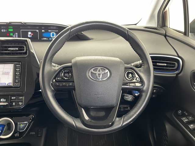 トヨタ プリウス A ツーリングセレクション 愛知県 2018(平30)年 7万km エモーショナルレッド 衝突軽減システム/純正ナビ/レーダークルーズコントロール/シートヒーター/フルセグ/CD DVD/Bluetooth/バックカメラ/コーナーセンサー/純正アルミホイール/ブラインドスポットモニター/LEDヘッドライト/オートマチックハイビーム/ドライブレコーダー/ETC/ステアリングスイッチ/スマートキー/プッシュスタート