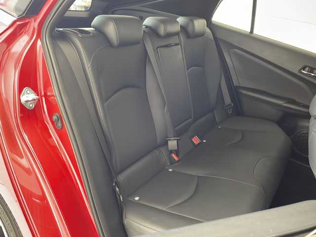 トヨタ プリウス A ツーリングセレクション 愛知県 2018(平30)年 7万km エモーショナルレッド 衝突軽減システム/純正ナビ/レーダークルーズコントロール/シートヒーター/フルセグ/CD DVD/Bluetooth/バックカメラ/コーナーセンサー/純正アルミホイール/ブラインドスポットモニター/LEDヘッドライト/オートマチックハイビーム/ドライブレコーダー/ETC/ステアリングスイッチ/スマートキー/プッシュスタート