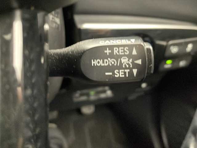 トヨタ プリウス A ツーリングセレクション 愛知県 2018(平30)年 7万km エモーショナルレッド 衝突軽減システム/純正ナビ/レーダークルーズコントロール/シートヒーター/フルセグ/CD DVD/Bluetooth/バックカメラ/コーナーセンサー/純正アルミホイール/ブラインドスポットモニター/LEDヘッドライト/オートマチックハイビーム/ドライブレコーダー/ETC/ステアリングスイッチ/スマートキー/プッシュスタート