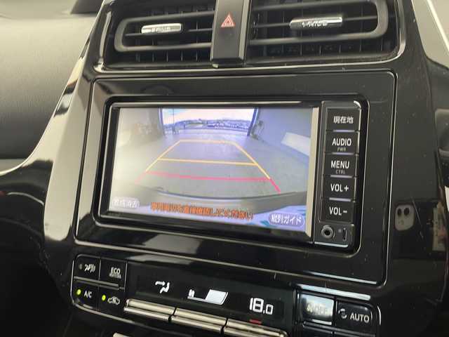 トヨタ プリウス A ツーリングセレクション 愛知県 2018(平30)年 7万km エモーショナルレッド 衝突軽減システム/純正ナビ/レーダークルーズコントロール/シートヒーター/フルセグ/CD DVD/Bluetooth/バックカメラ/コーナーセンサー/純正アルミホイール/ブラインドスポットモニター/LEDヘッドライト/オートマチックハイビーム/ドライブレコーダー/ETC/ステアリングスイッチ/スマートキー/プッシュスタート