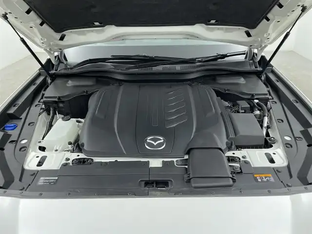 マツダ ＣＸ－６０ XD HV エクスクルーシブモダン 千葉県 2022(令4)年 2.1万km ロジウムホワイトプレミアムメタリック スマートブレーキサポート/・前方検知機能/・右直事故回避アシスト機能/・前進時左右接近物検知機能/・交差点事故回避アシスト機能/・後退時検知機能/・後退時左右接近物検知機能/・降車支援機能付きブラインドスポットモニタリング/・レーンキープアシストシステム/・緊急時車線維持支援/・接近車両検知（前側方／後側方）/純正12.3型センターディスプレイ/・AM/FMラジオ/・BOSEサウンドシステム（12スピーカー）/・Apple CarPlay/・Android Auto/・地デジチューナー/4WD ヒルディセントコントロール/ホワイトレザーシート/・運転席助手席パワーシート/・シートヒーター / エアーシート/パワーバックドア/スマートキー